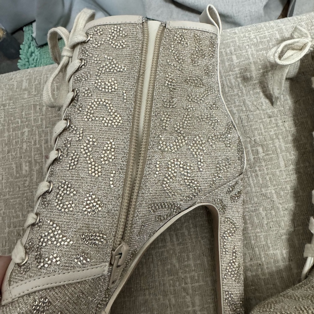 Gianni Bini Crystal Rhinestone Combat Boots – NEW! Size 7M - Picture 6 of 9